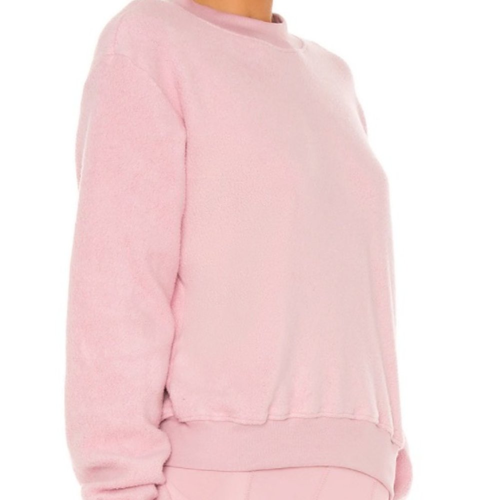 STRUT THIS SWEATSHIRT